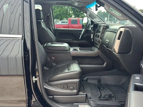 Used 2019 GMC Sierra 3500 Denali AWD/4WD image 17