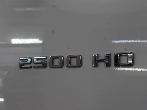 Used 2024 Chevrolet Silverado 2500 Custom w/ Custom Value Package image 17