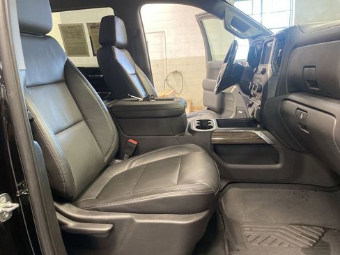 Used 2020 Chevrolet Silverado 1500 LT Trail Boss AWD/4WD image 37