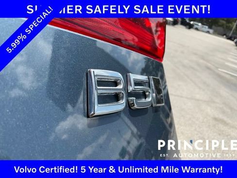 Certified 2025 Volvo XC60 B5 Core AWD/4WD image 31
