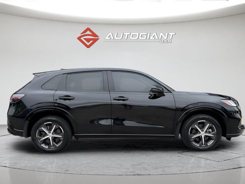 Used 2024 Honda HR-V EX-L image 12