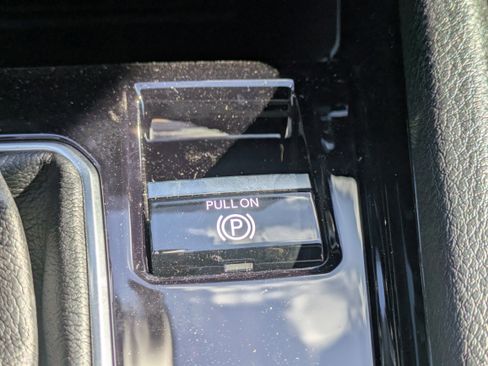 New 2026 Jeep Compass Latitude image 25