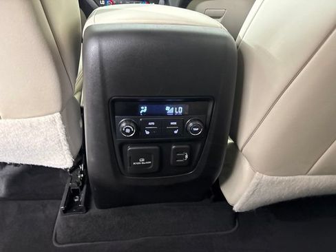 Used 2022 Buick Enclave Premium w/ Experience Buick Package AWD/4WD image 13