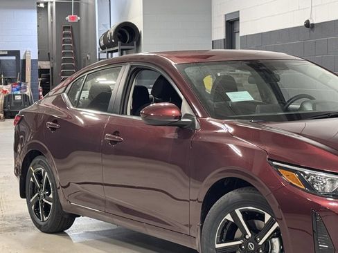 New 2025 Nissan Sentra SV image 4