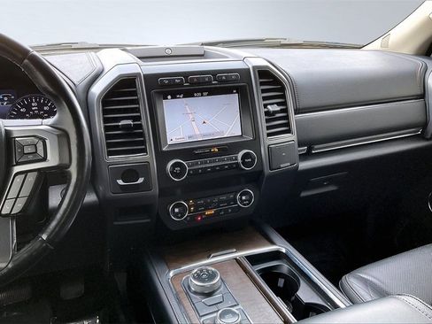Used 2019 Ford Expedition Platinum image 6