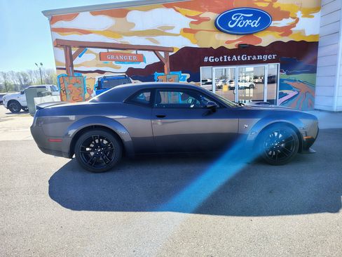 Used 2023 Dodge Challenger R/T Scat Pack image 4