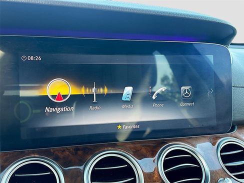 Used 2020 Mercedes-Benz E 350 4MATIC Sedan image 16