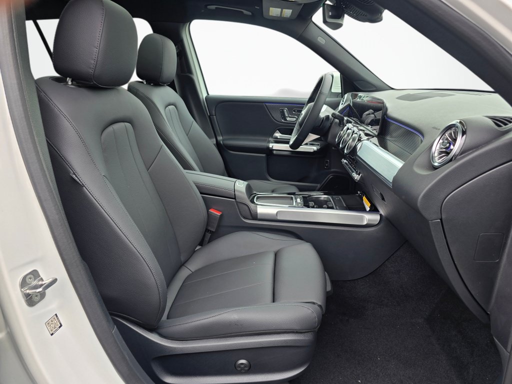 New 2026 Mercedes-Benz GLB 250 4MATIC image 26