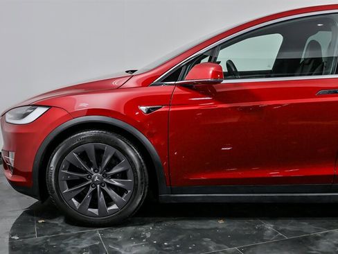 Used 2018 Tesla Model X 100D image 6