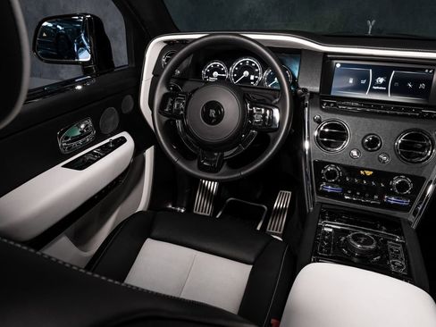 Used 2023 Rolls-Royce Cullinan AWD/4WD image 52