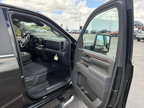 New 2026 Chevrolet Silverado 2500 LT w/ Z71 Chrome Sport Edition image 29