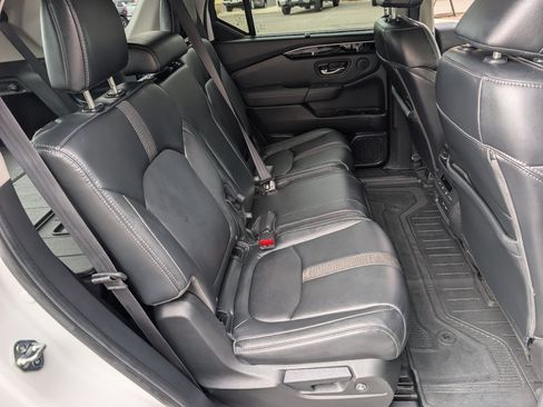 Used 2023 Honda Pilot EX-L image 5