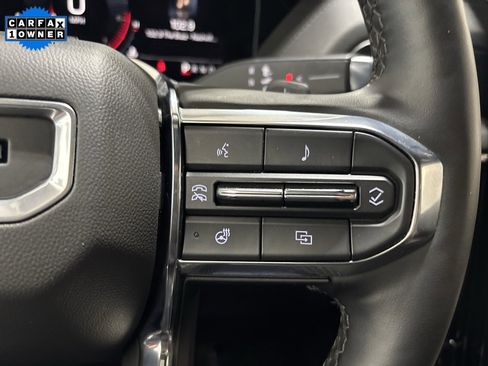 Used 2025 GMC Yukon Denali image 18