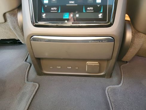 New 2026 Cadillac Escalade IQ Sport 2 w/ LPO, ONYX Package AWD/4WD image 23