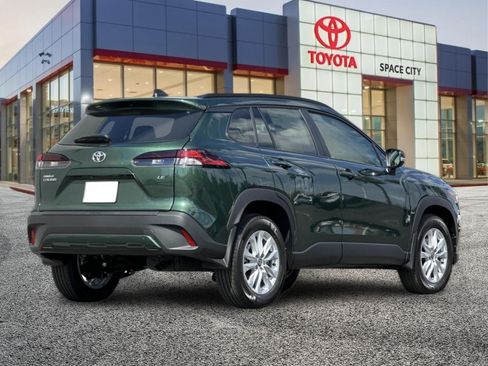 New 2026 Toyota Corolla Cross LE FWD image 6
