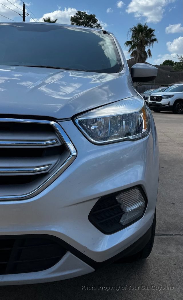 Used 2019 Ford Escape SE FWD image 13
