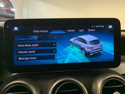 Used 2022 Mercedes-Benz GLC 300 4MATIC image 36