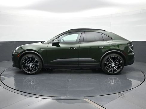 Certified 2025 Porsche Macan Electric RWD image 2