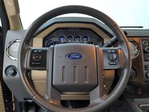 Used 2011 Ford F450 Lariat image 29