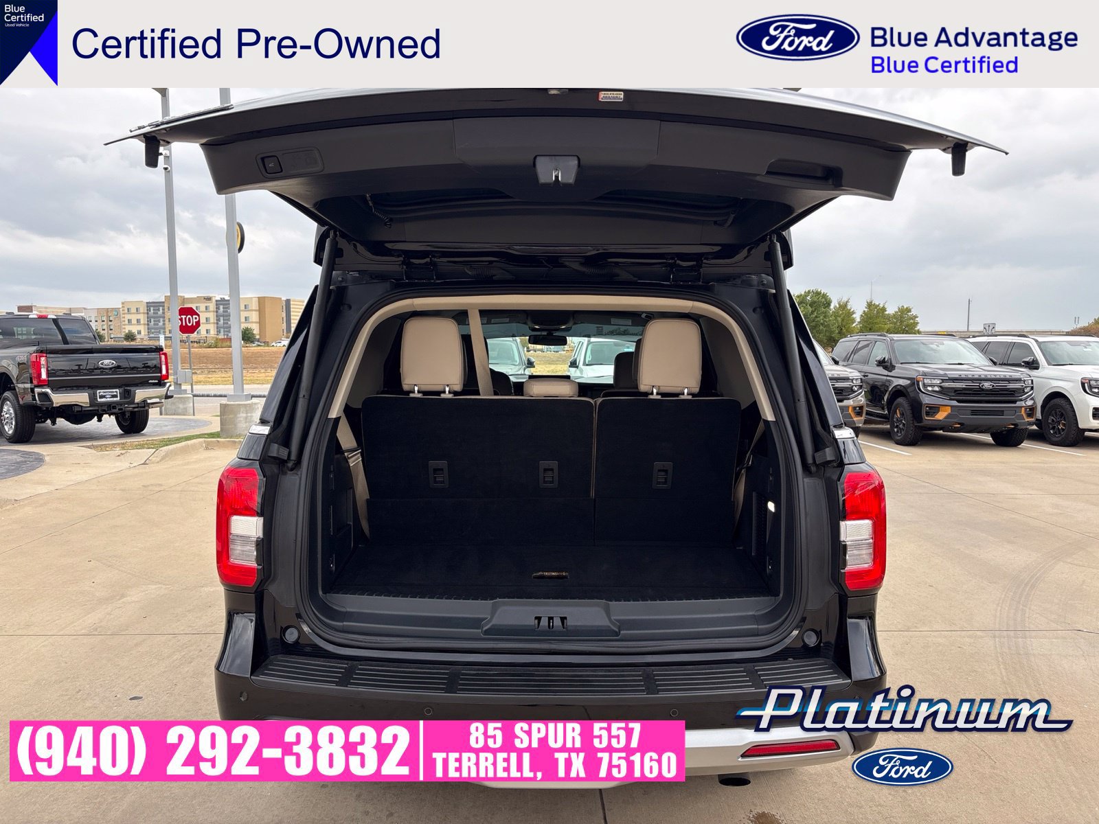 Used 2024 Ford Expedition XLT AWD/4WD image 5