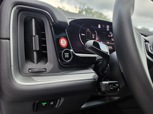 Certified 2026 Porsche Cayenne E-Hybrid AWD/4WD image 20
