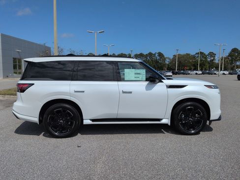New 2026 INFINITI QX80 4WD w/ Sport Exterior Package image 4