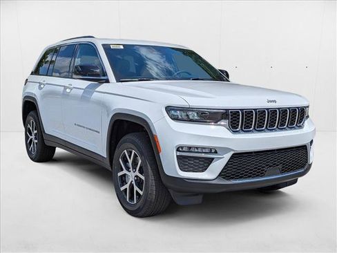 New 2025 Jeep Grand Cherokee Limited image 6