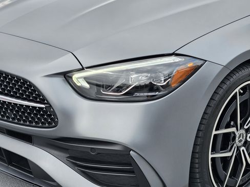 Used 2022 Mercedes-Benz C 300 Sedan image 9
