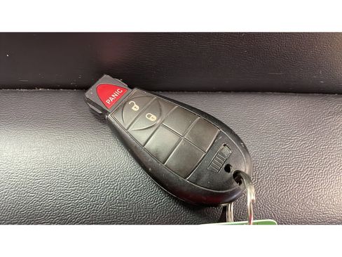 Used 2020 Dodge Grand Caravan SE image 18