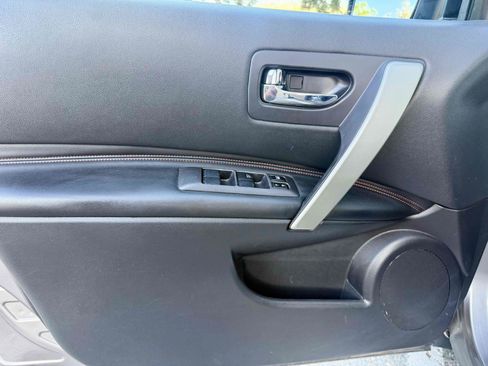 Used 2013 Nissan Rogue SL FWD image 23