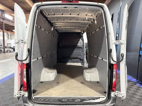 Used 2020 Mercedes-Benz Sprinter 3500 image 14
