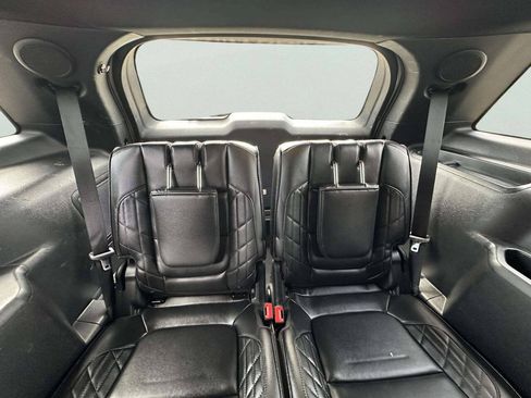 Used 2017 Ford Explorer Platinum AWD/4WD image 17