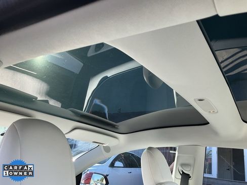 Used 2018 Tesla Model 3 Long Range image 31