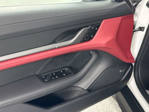 Certified 2025 Porsche Taycan image 32