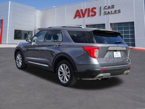Used 2023 Ford Explorer Limited image 9
