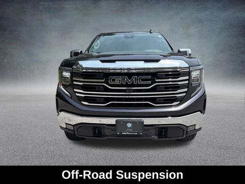 Used 2024 GMC Sierra 1500 SLT w/ SLT Premium Plus Package AWD/4WD image 10