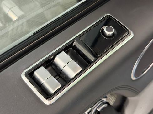 Used 2021 Land Rover Range Rover Autobiography Fifty Edition AWD/4WD image 12