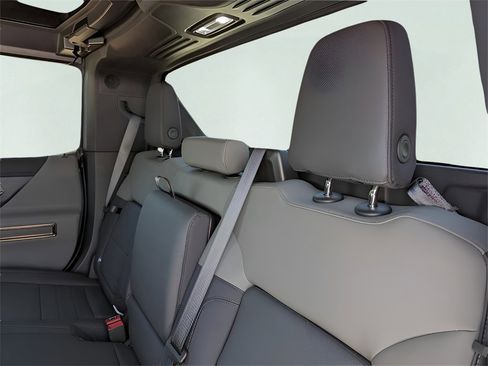 New 2025 GMC Hummer EV 3X w/ Battery Pack, 24 Module Pack image 29