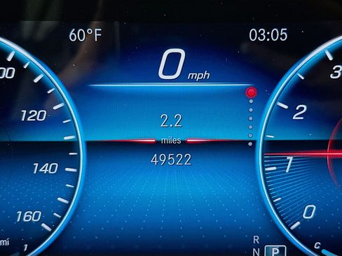 Used 2022 Mercedes-Benz CLA 250 4MATIC w/ Premium Package Lite image 19