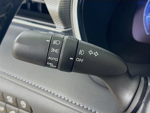 Used 2024 Toyota Highlander Platinum AWD/4WD image 20