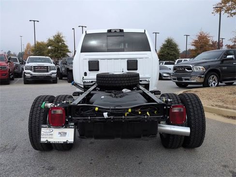 New 2026 RAM 4500 Tradesman image 5