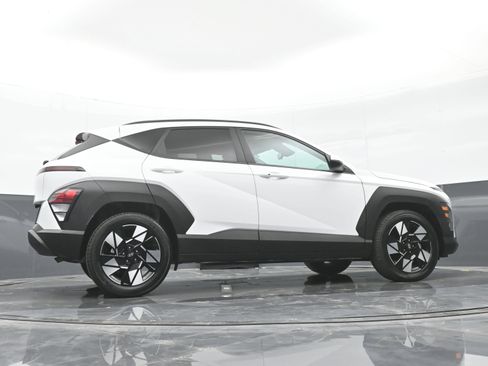 Certified 2024 Hyundai Kona SEL FWD image 40