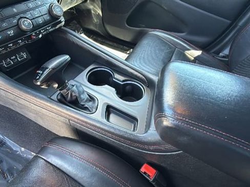 Used 2024 Dodge Durango GT AWD/4WD image 13