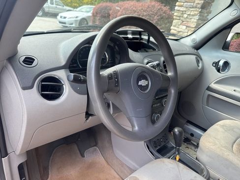 Used 2006 Chevrolet HHR LT FWD image 18