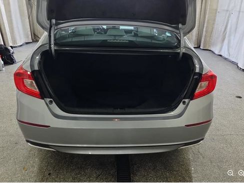Used 2019 Honda Accord LX image 8