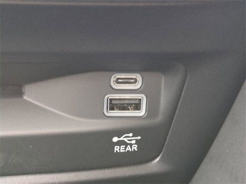 New 2026 Chrysler Pacifica Pinnacle w/ Trailer Tow Group image 23