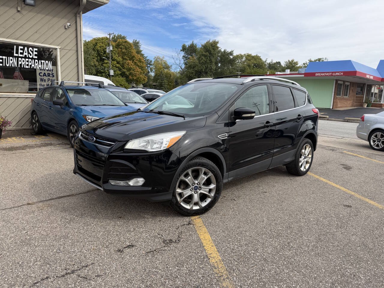 Used 2016 Ford Escape Titanium AWD/4WD image 2