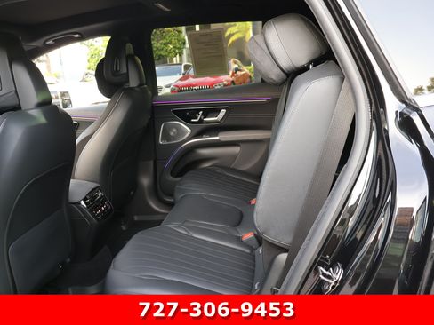 Certified 2023 Mercedes-Benz EQS 580 4MATIC SUV w/ Exclusive Trim Package image 18