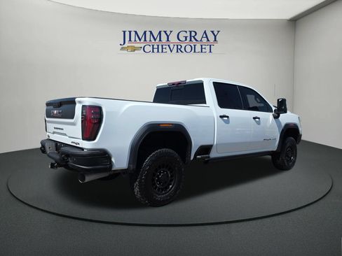 Used 2024 GMC Sierra 2500 AT4X w/ AT4X AEV Edition AWD/4WD image 5