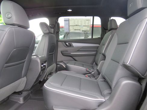 New 2026 Buick Enclave Sport Touring w/ Power Package image 10